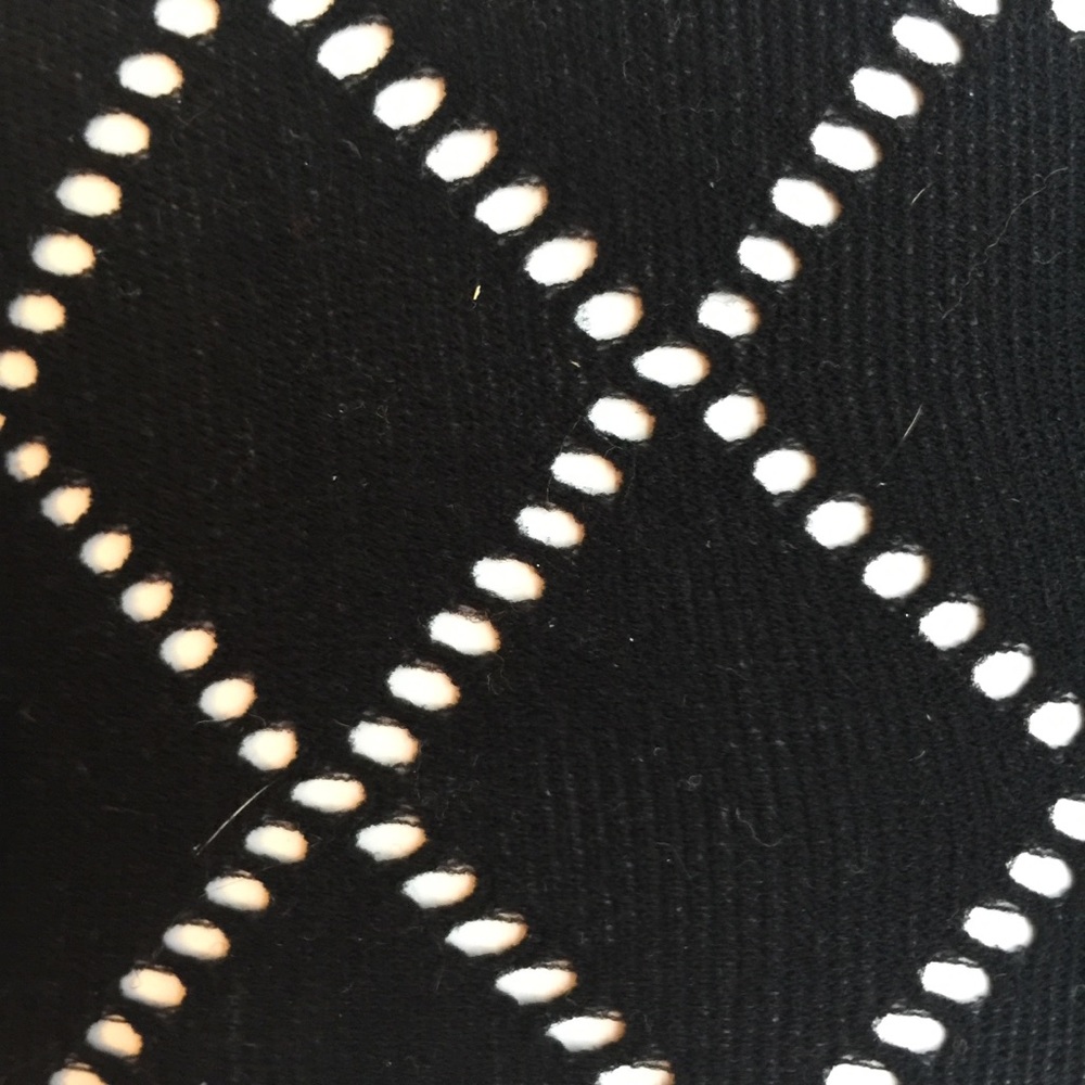 FRENCHIC FISHNET LACE TIGHTS BLACK SIZE M/L - Picture 5 of 8